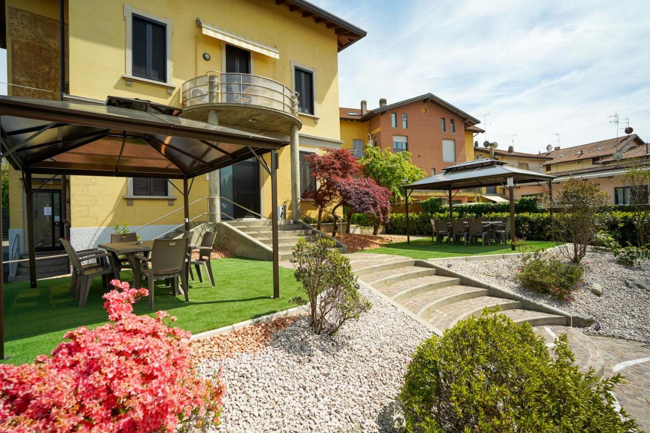 Ortensia Penthouse Leonardo Academy, Mxp & Laghi Sesto Calende Exterior photo